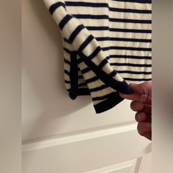 Tuckernuck Two Bees 100% Cashmere Striped Anchor Tunic Ivory/Navy/Red Size M - Picture 9 of 12